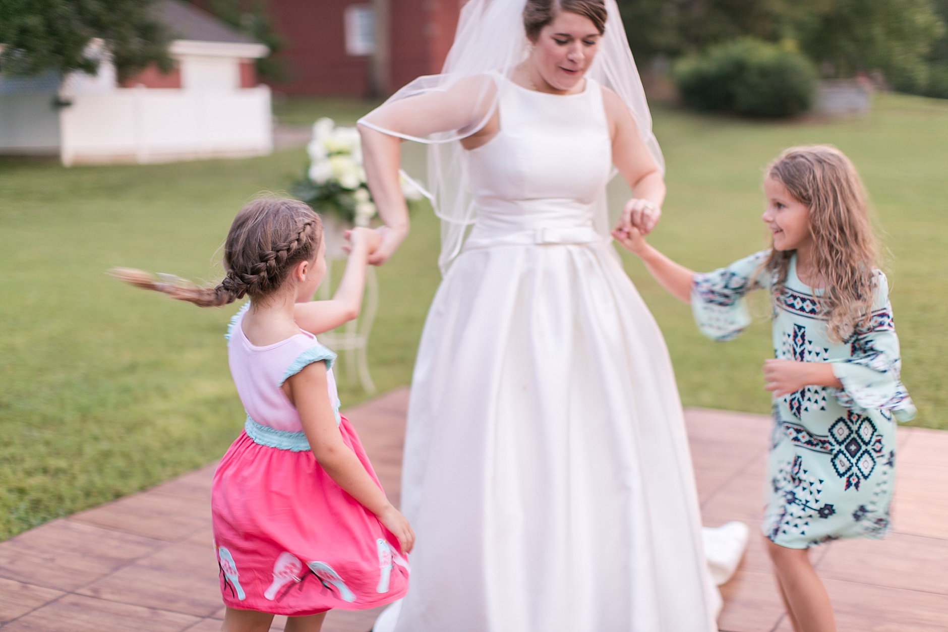 A Summer Backyard Murray Kentucky Wedding by Rachael Houser Photography