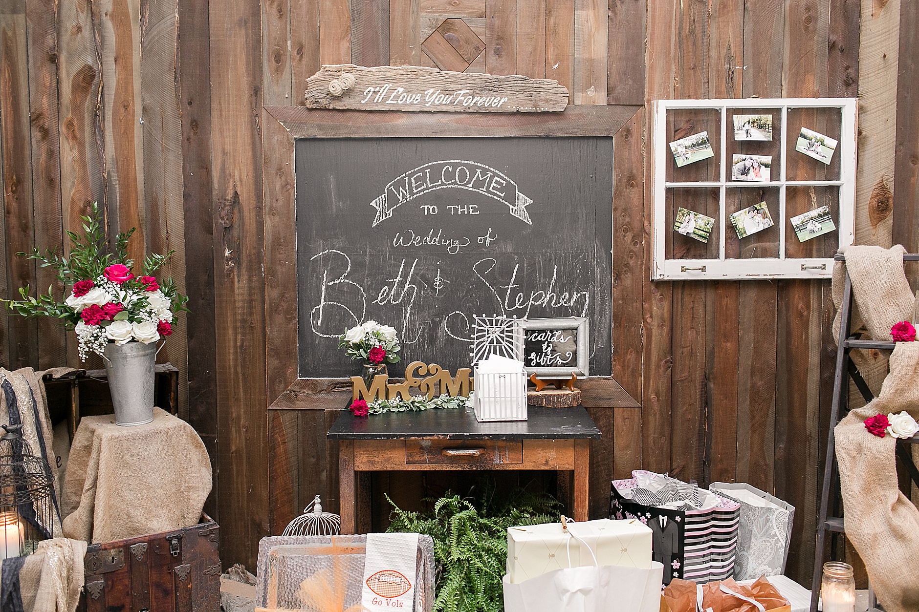A Navy and Pink Barn Wedding at Terian Farms in Lebanon Tennessee by Rachael Houser Photography